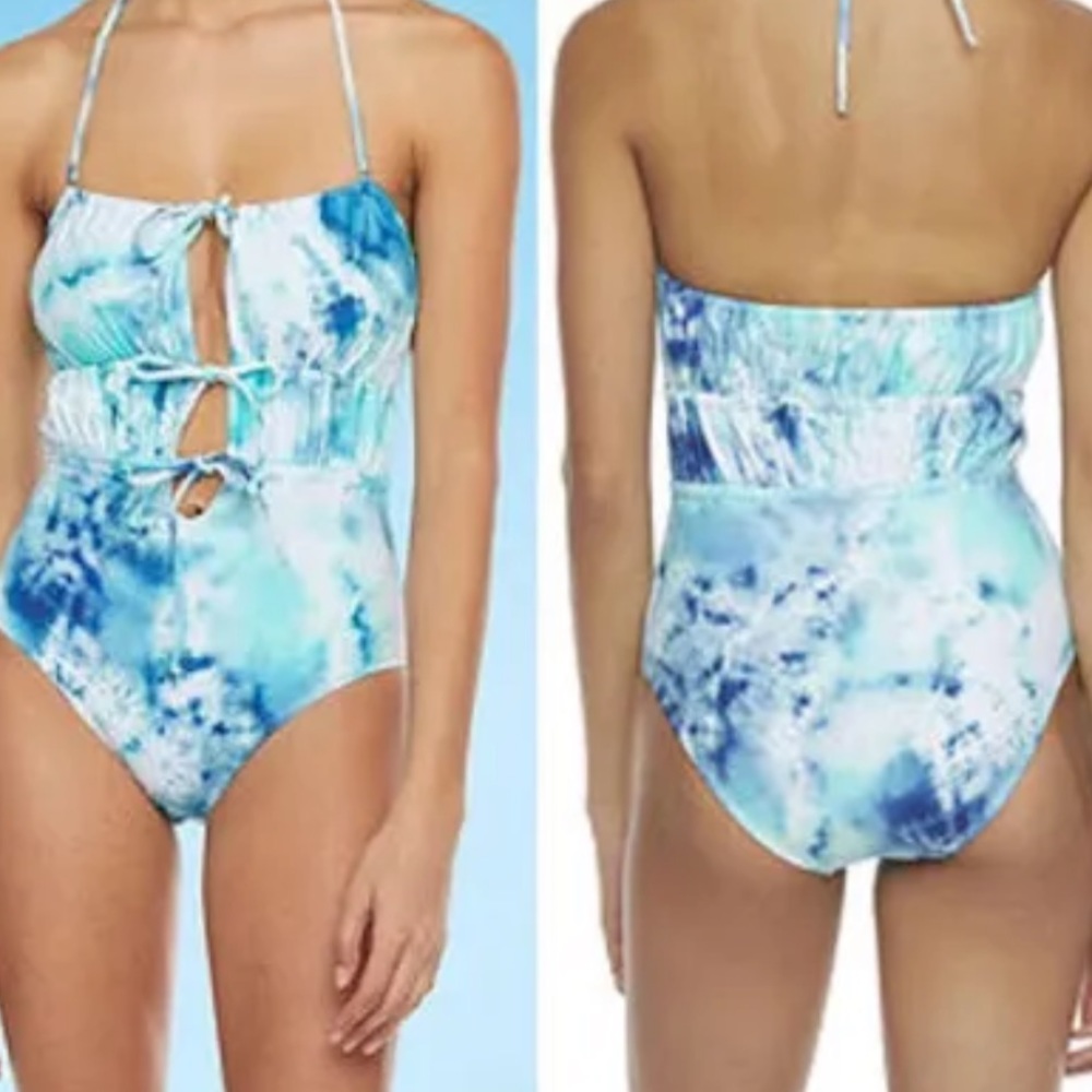 Versatile one piece swimsuit, can wear multiple ways.